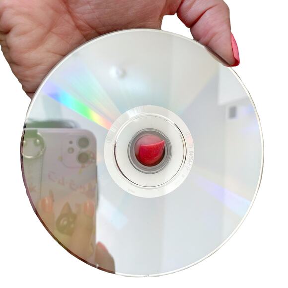 MACGYVER DVDs Complete First Season Pre-Owned - Picture 8 of 9